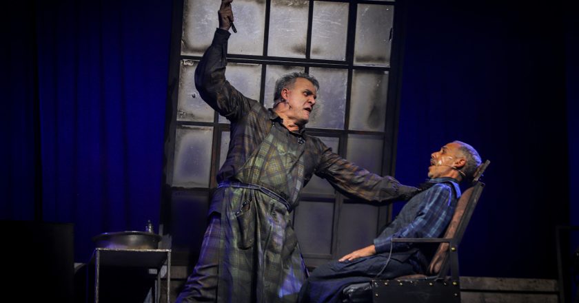 Última semana para assistir ao retorno de Sweeney Todd aos palcos paulistanos